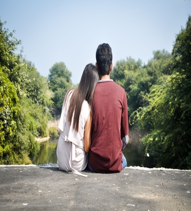 blissful_couple_380x420
